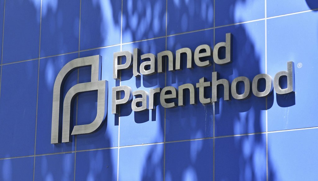 Se ve un centro de Planned Parenthood en Long Island City, Queens, Nueva York. (AP)