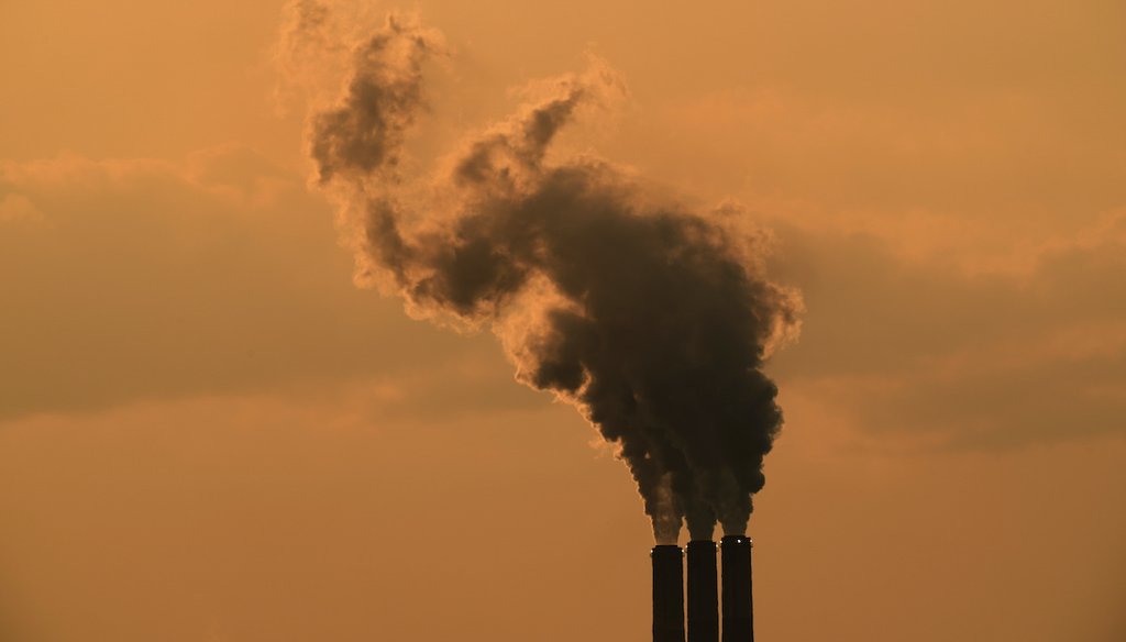 Smokestacks at the Jeffrey Energy Center coal-fired power plant near Emmet, Kansas. (AP)