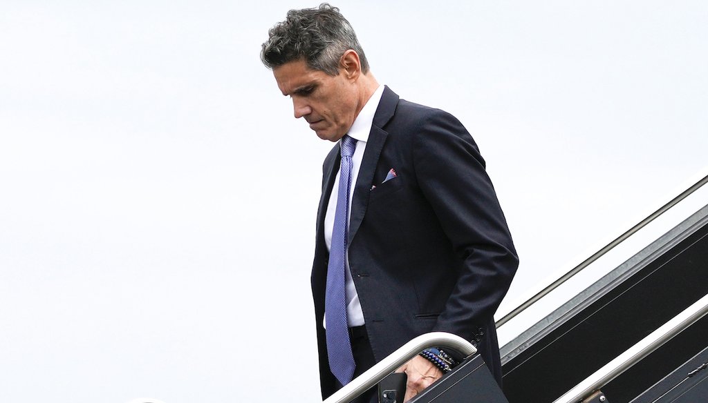 John Lauro, an attorney for former President Donald Trump, arrives with Trump for his arraignment in Washington on Aug. 3, 2023. (AP)